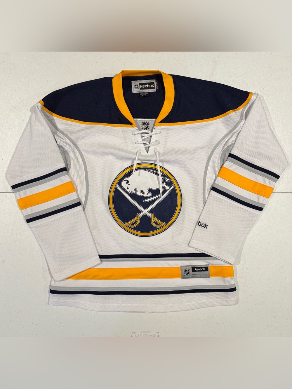 Reebok Women’s Buffalo Sabres NHL Hockey Jersey size small